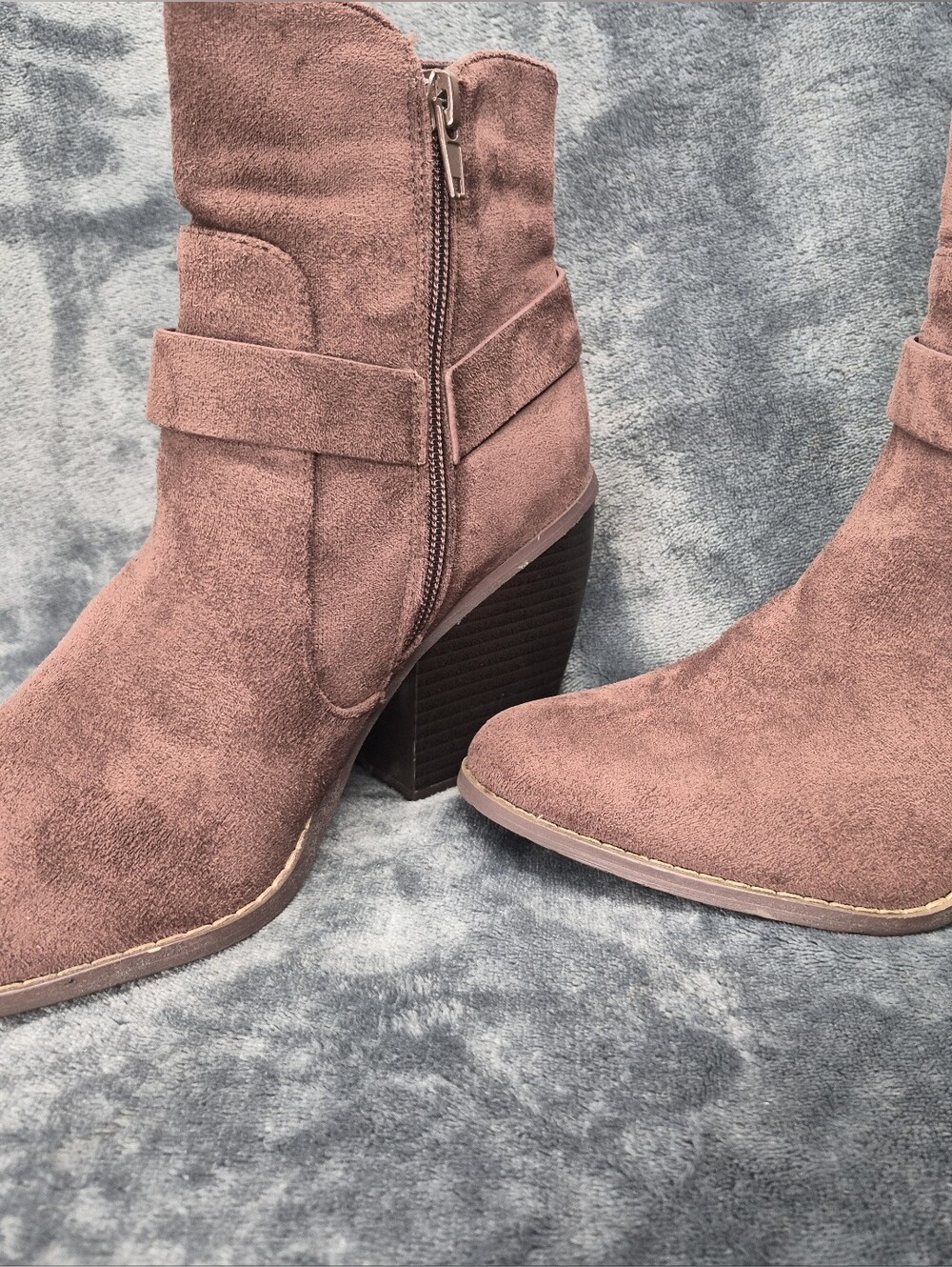 YOKI Brown Faux Suede Bootie Ankle Strap Block Heels Side Zipper 6.5